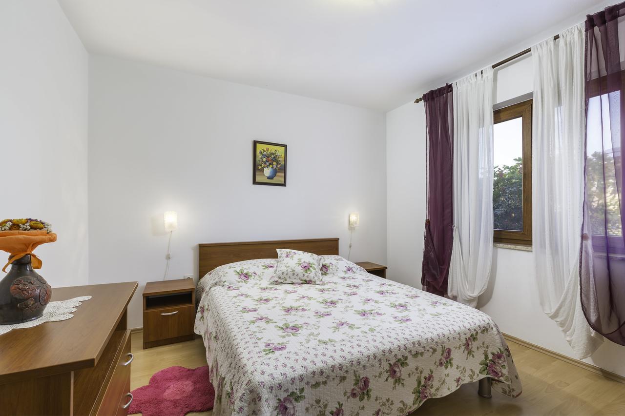 Apartment Milena Poreč Exterior foto